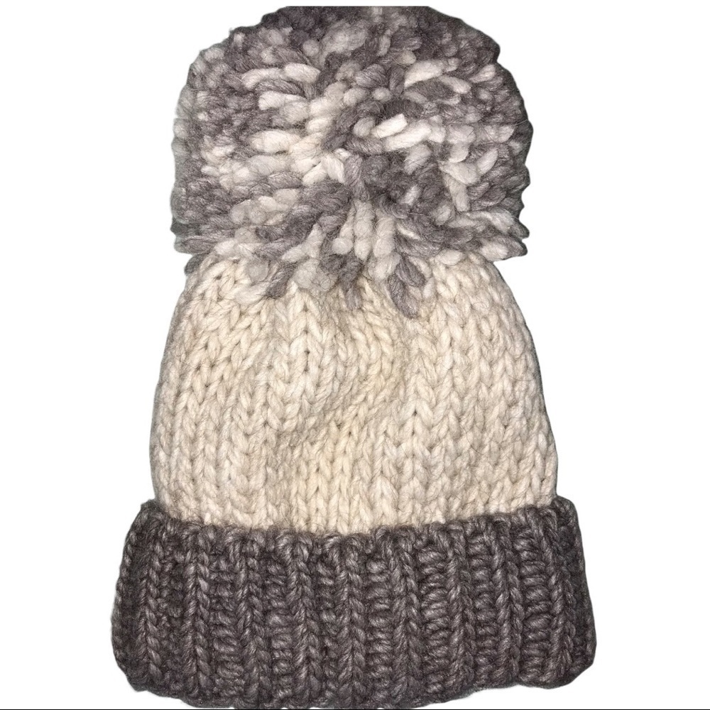 Wool/Alpaca Large PomPom Knit Fun Warm Hat Gelso Bianca